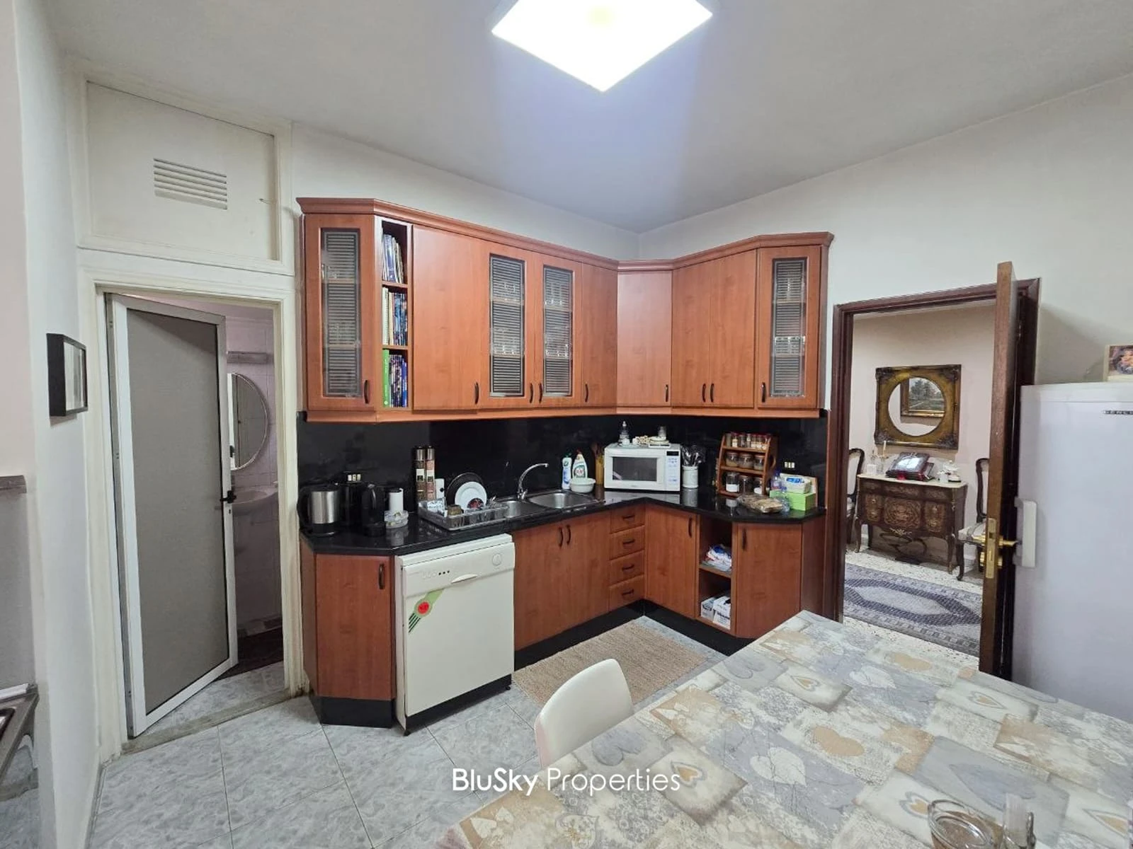 Apartment 320m² with Terrace for Sale in Hadath — photo 4