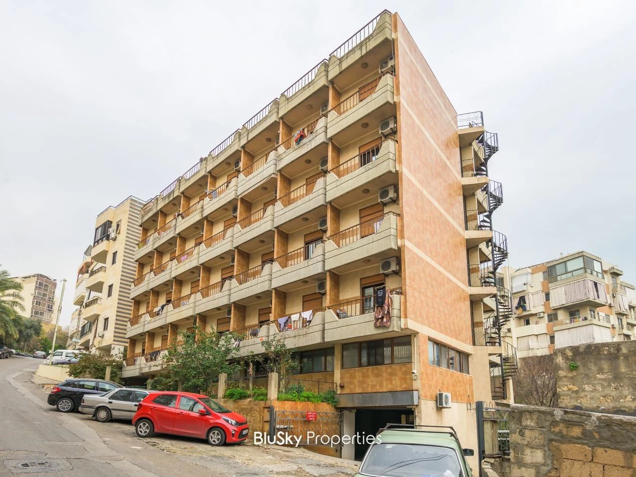Building 3450m² Studios for Sale in Hadath — photo 3