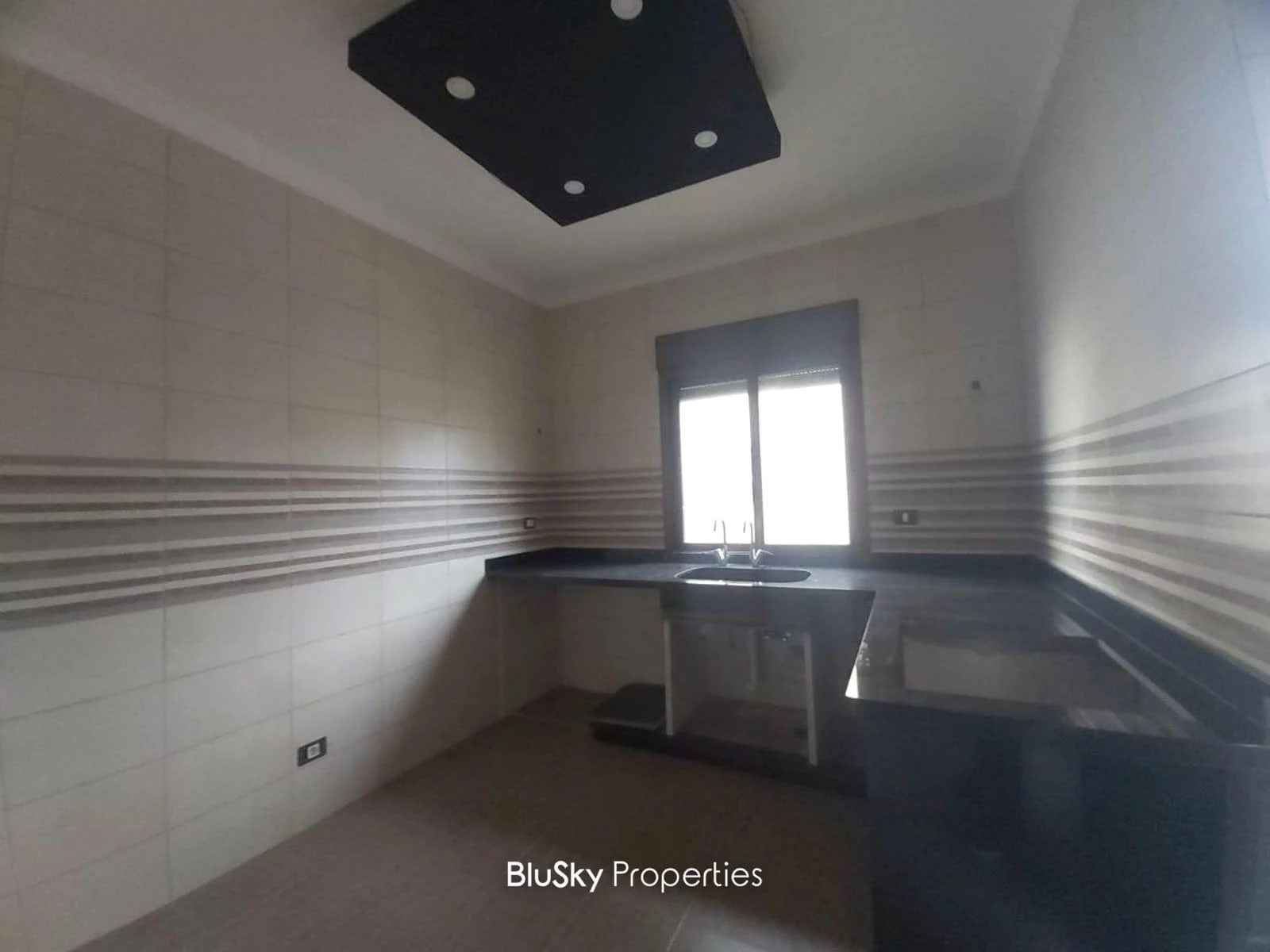 Apartment 120m² Sea View for Sale in Halat — الصورة 3
