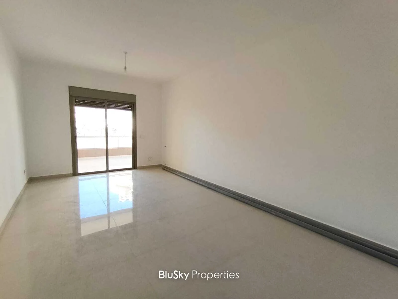Apartment 121m² Sea View for Sale in Halat