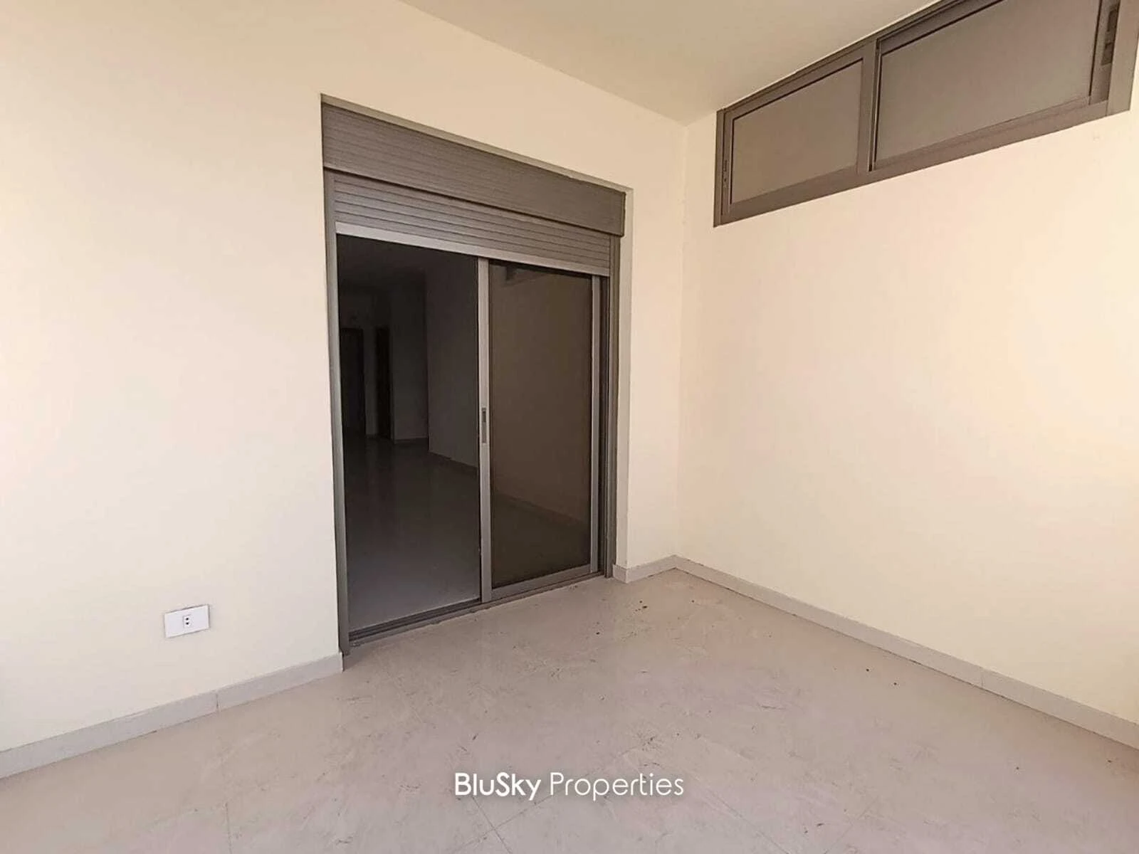 Apartment 121m² Sea View for Sale in Halat — photo 2