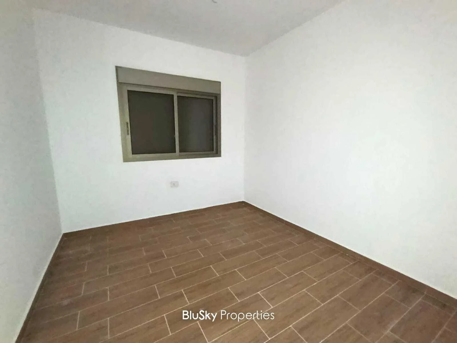 Apartment 121m² Sea View for Sale in Halat — photo 4