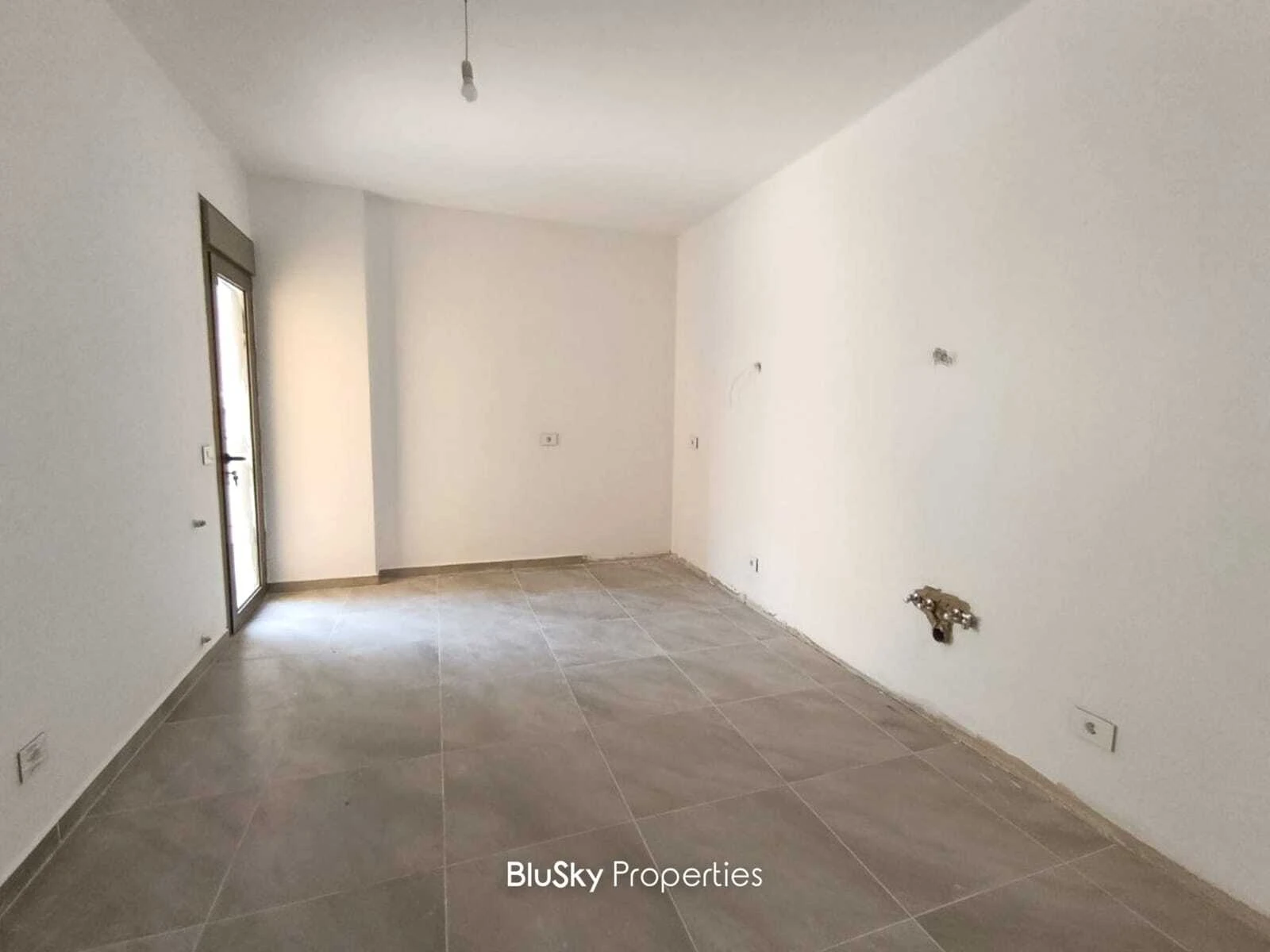 Apartment 128m² Terrace for Sale in Halat — الصورة 3