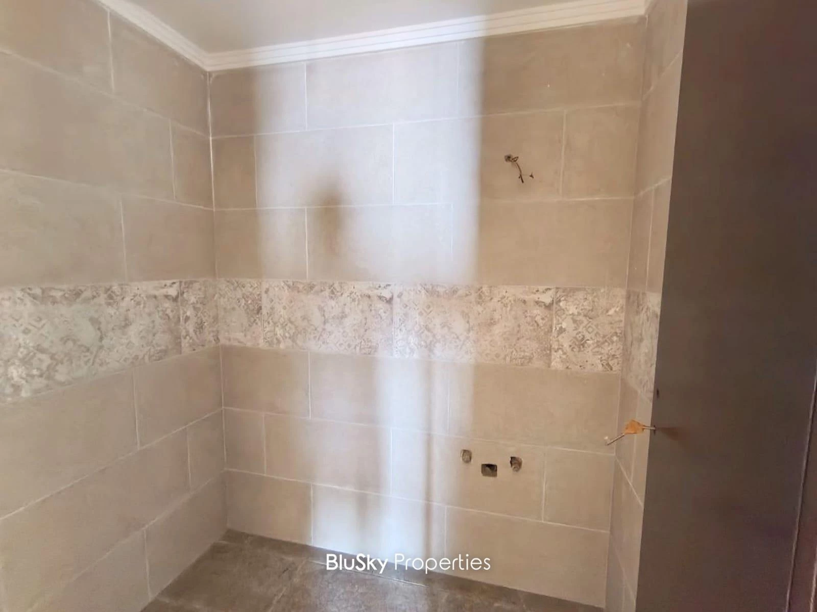 Apartment 140m² Sea View for Sale in Halat — الصورة 4