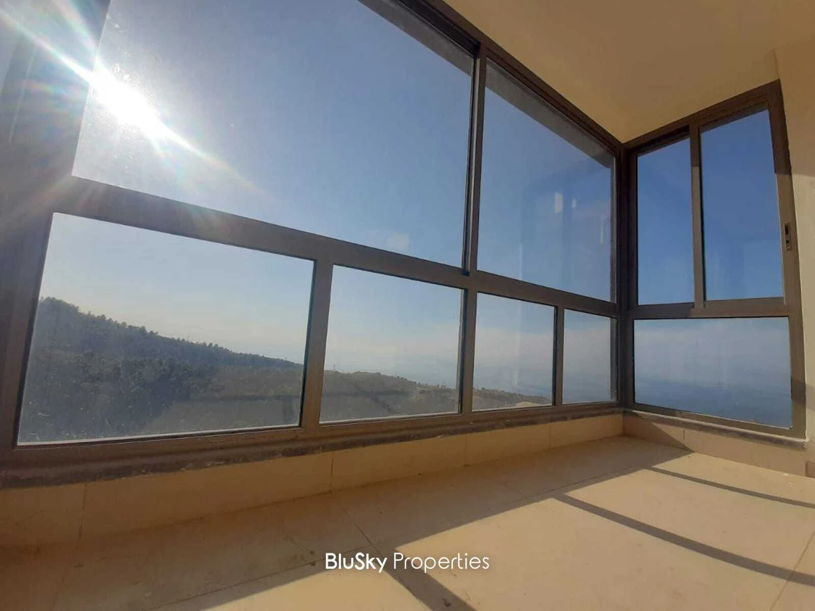 Apartment 140m² Sea View for Sale in Halat