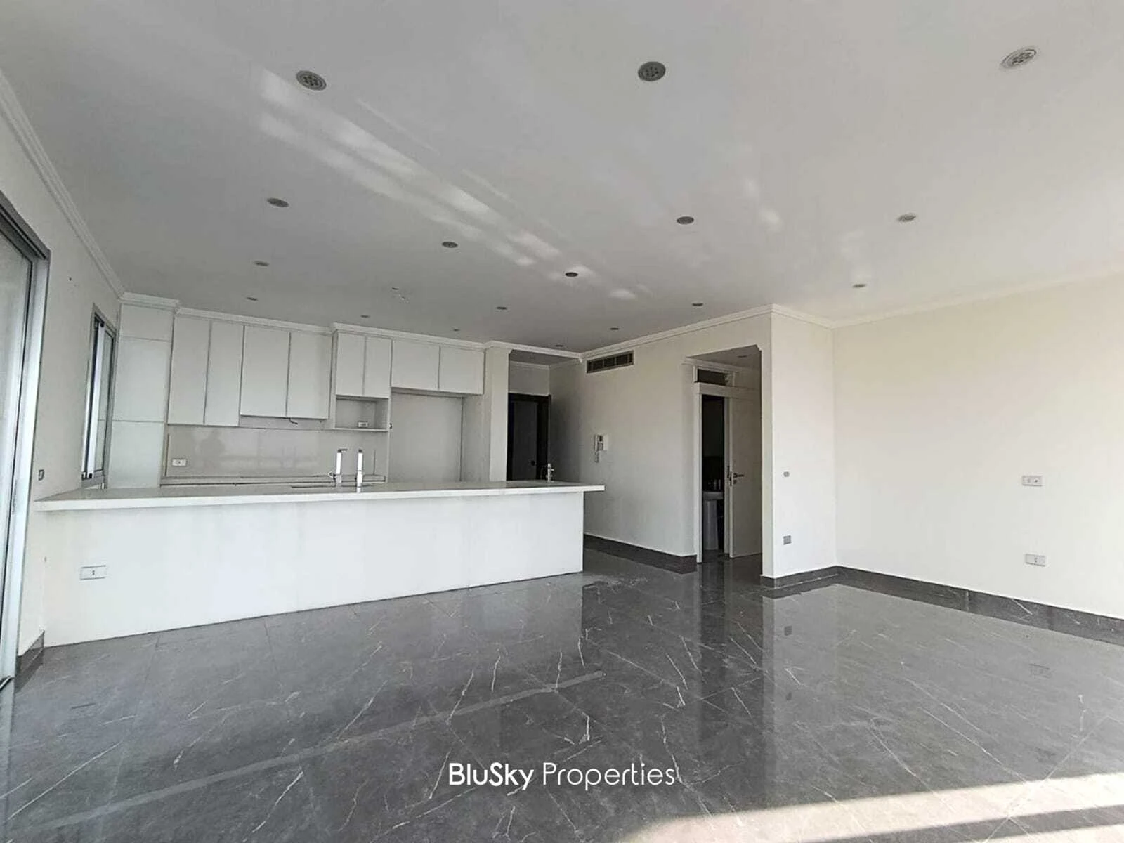 Apartment 143m² Sea View for Sale in Halat — الصورة 2