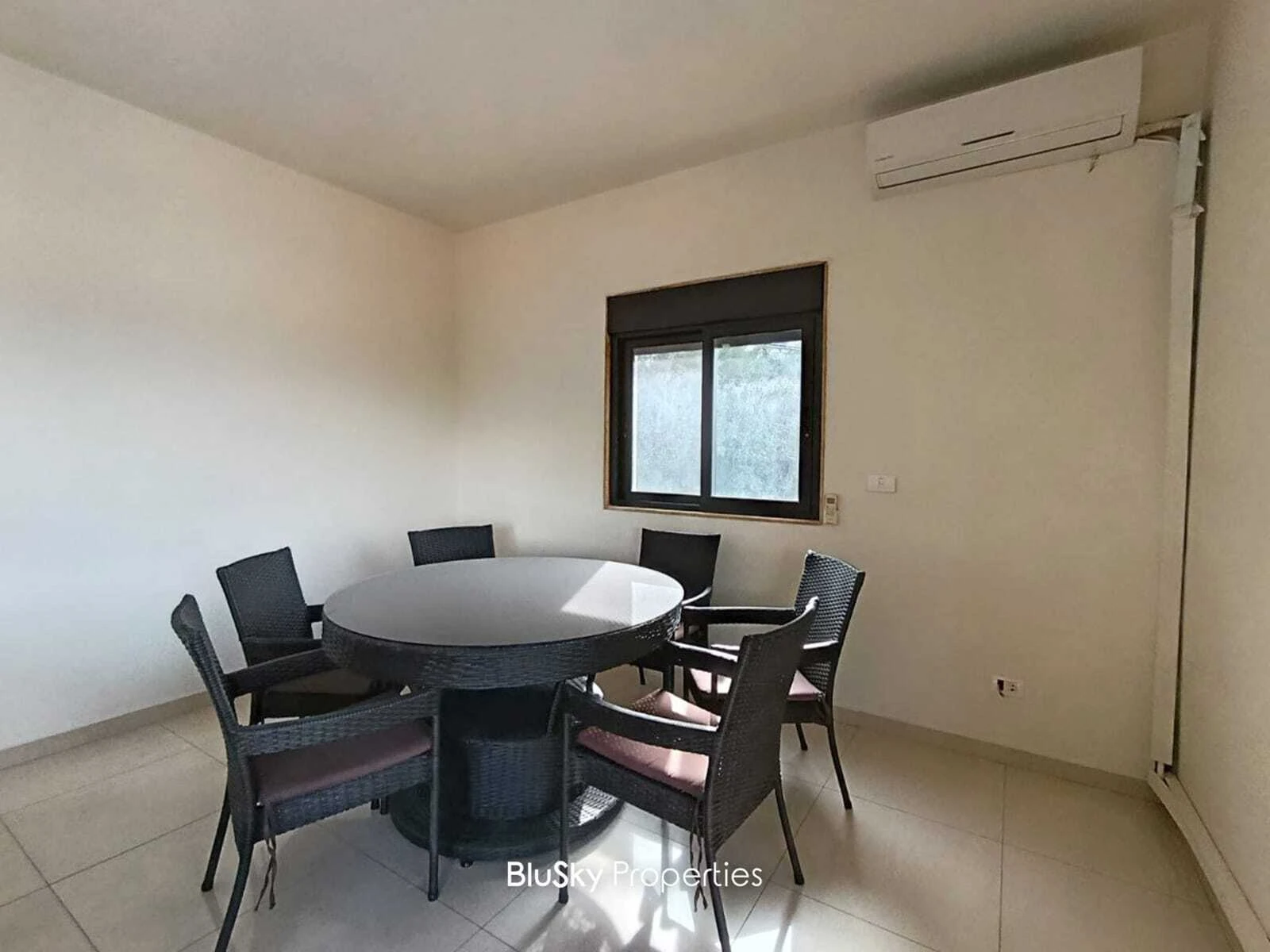 Apartment 155m² Sea View for Rent in Halat — photo 4