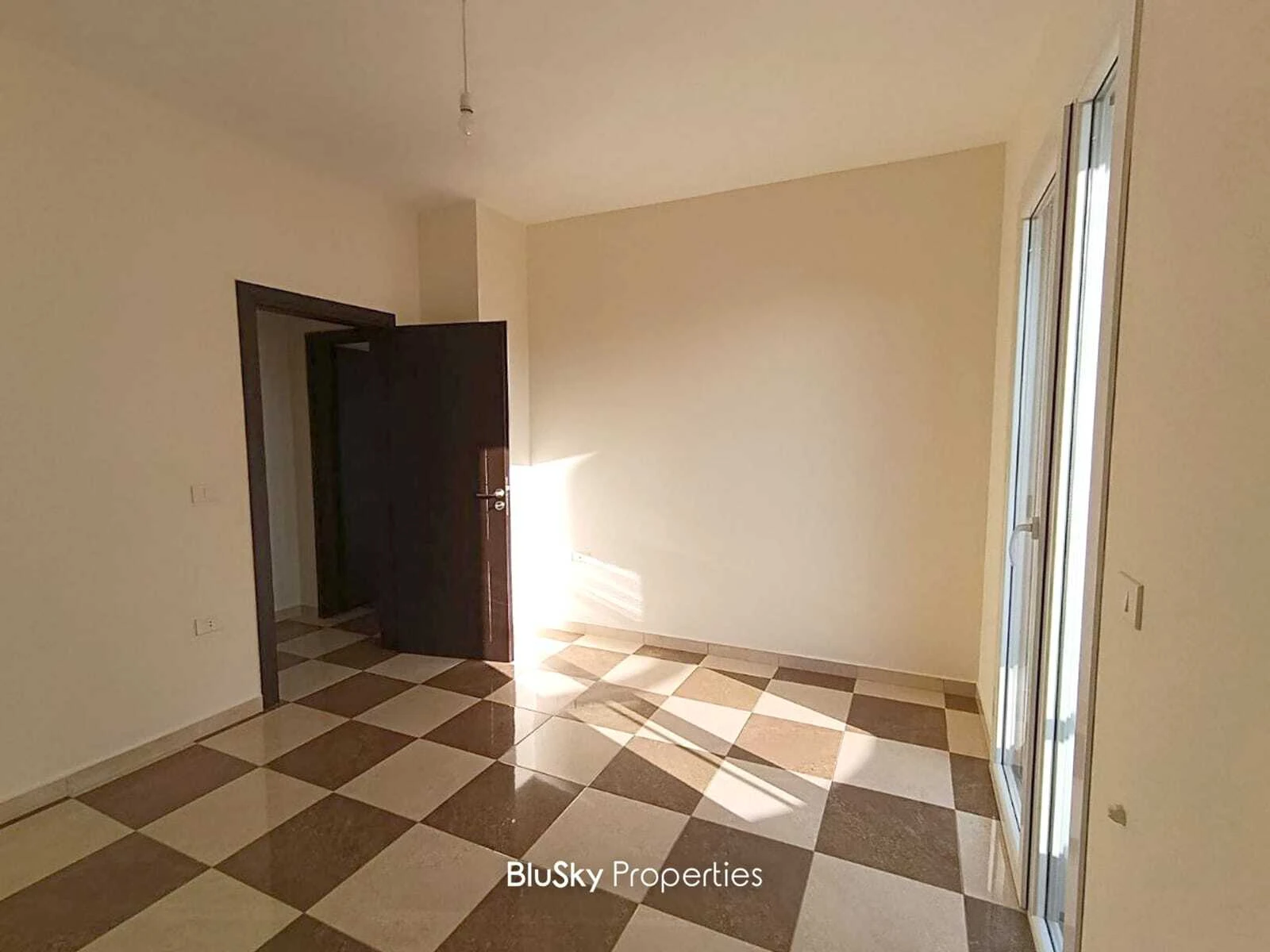 Apartment 155m² Sea View for Sale in Halat — photo 4