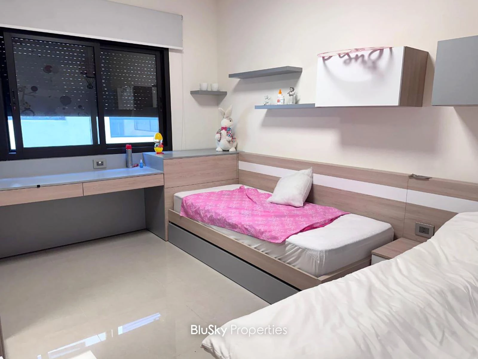 Apartment 160m² Sea View for Sale in Halat — photo 3