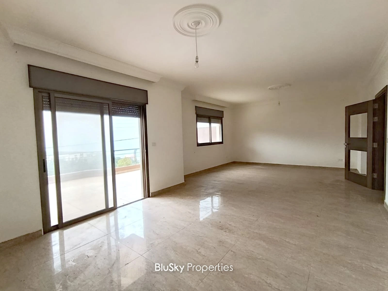 Apartment 175m² with Terrace for Sale in Halat — الصورة 4