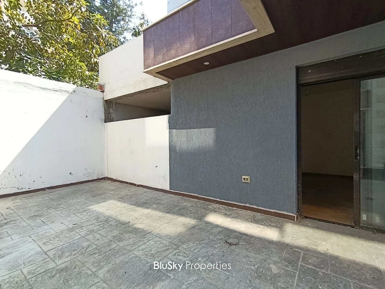 Apartment 200m² with Balcony for Sale in Halat — photo 4