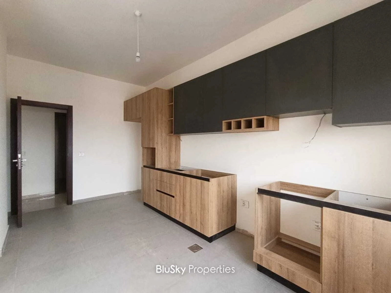 Duplex 221m² Terrace for Sale in Halat — الصورة 4