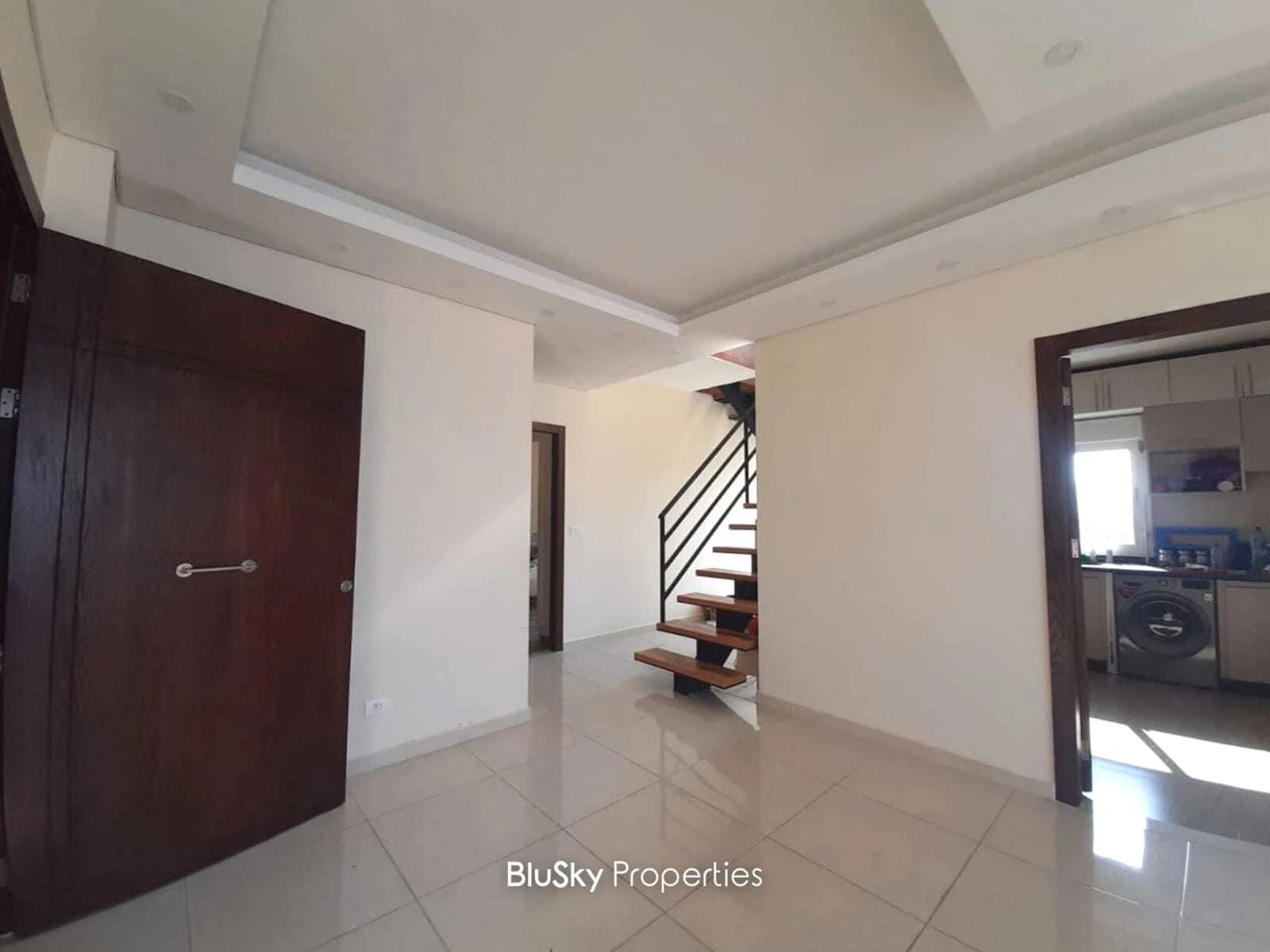 Duplex 260m² Balcony for Sale in Halat — photo 4
