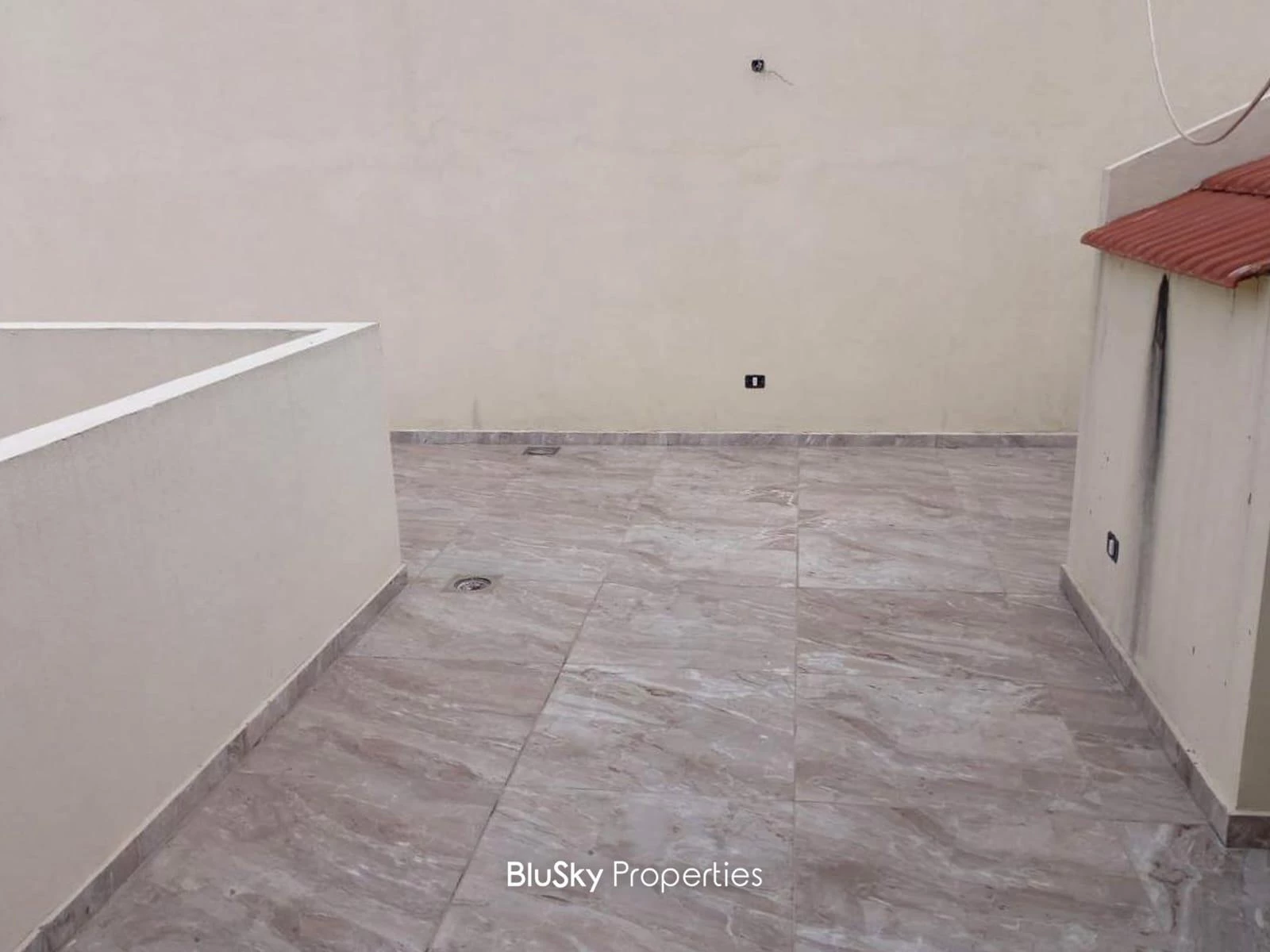 Duplex 270m² Terrace for Sale in Halat — الصورة 5