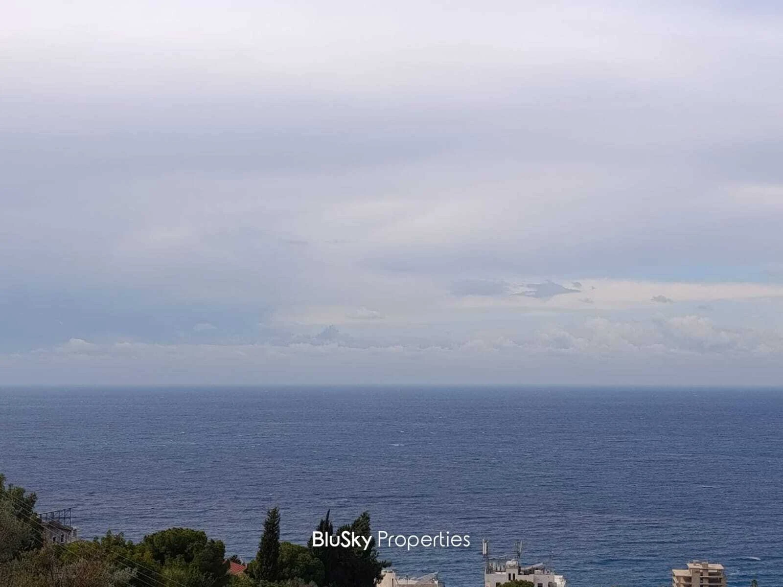 Duplex 310m² Balcony for Sale in Halat — photo 2