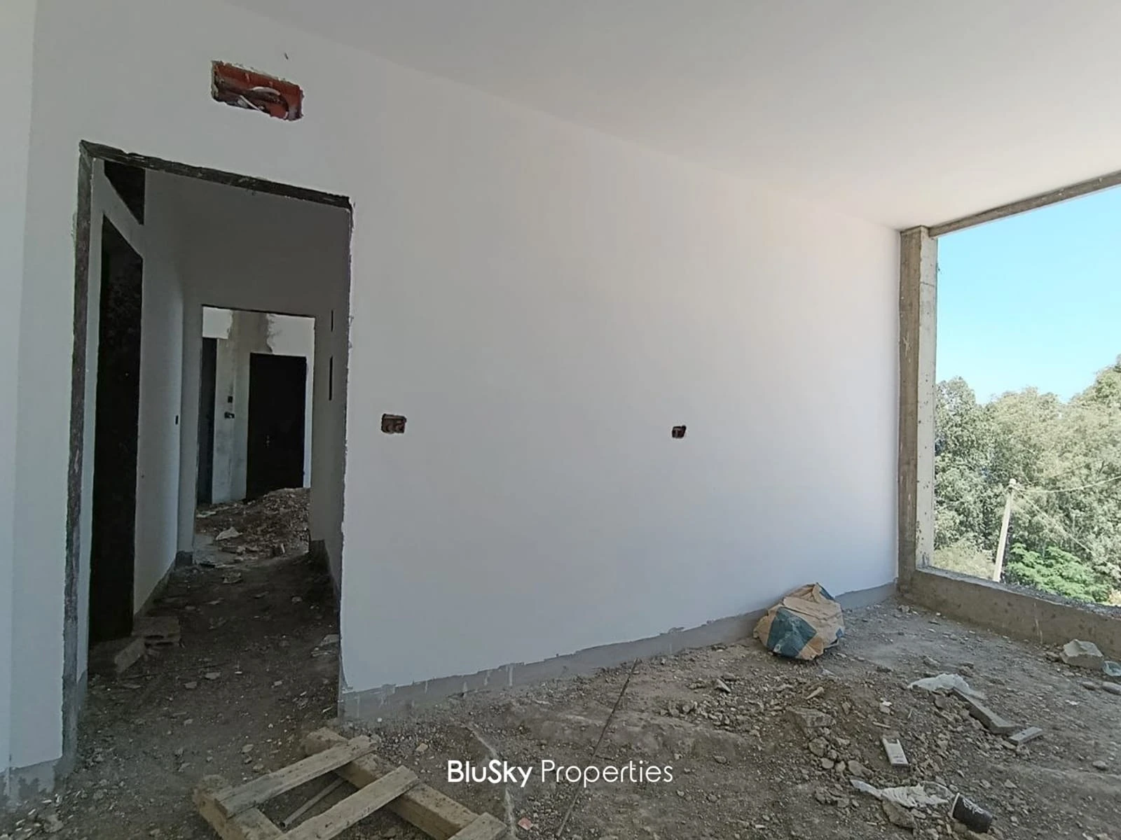 Apartment 90m² with Sea View for Sale in Halat — photo 3