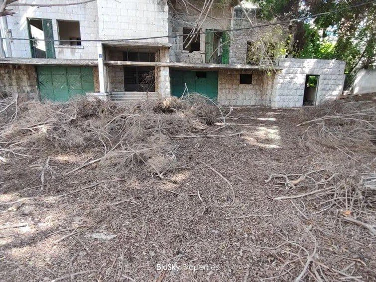 Land 1269m² for Sale in Hazmieh — photo 3