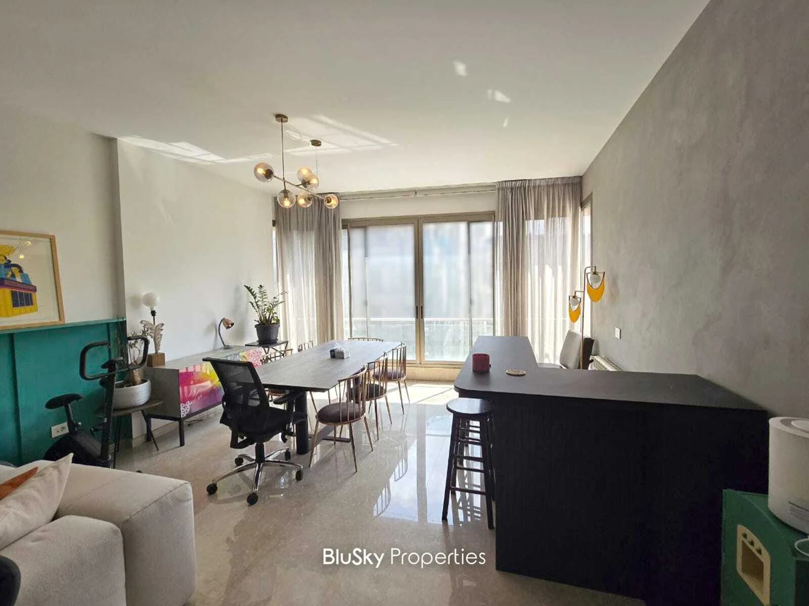 Apartment 150m² for Sale in Hazmieh