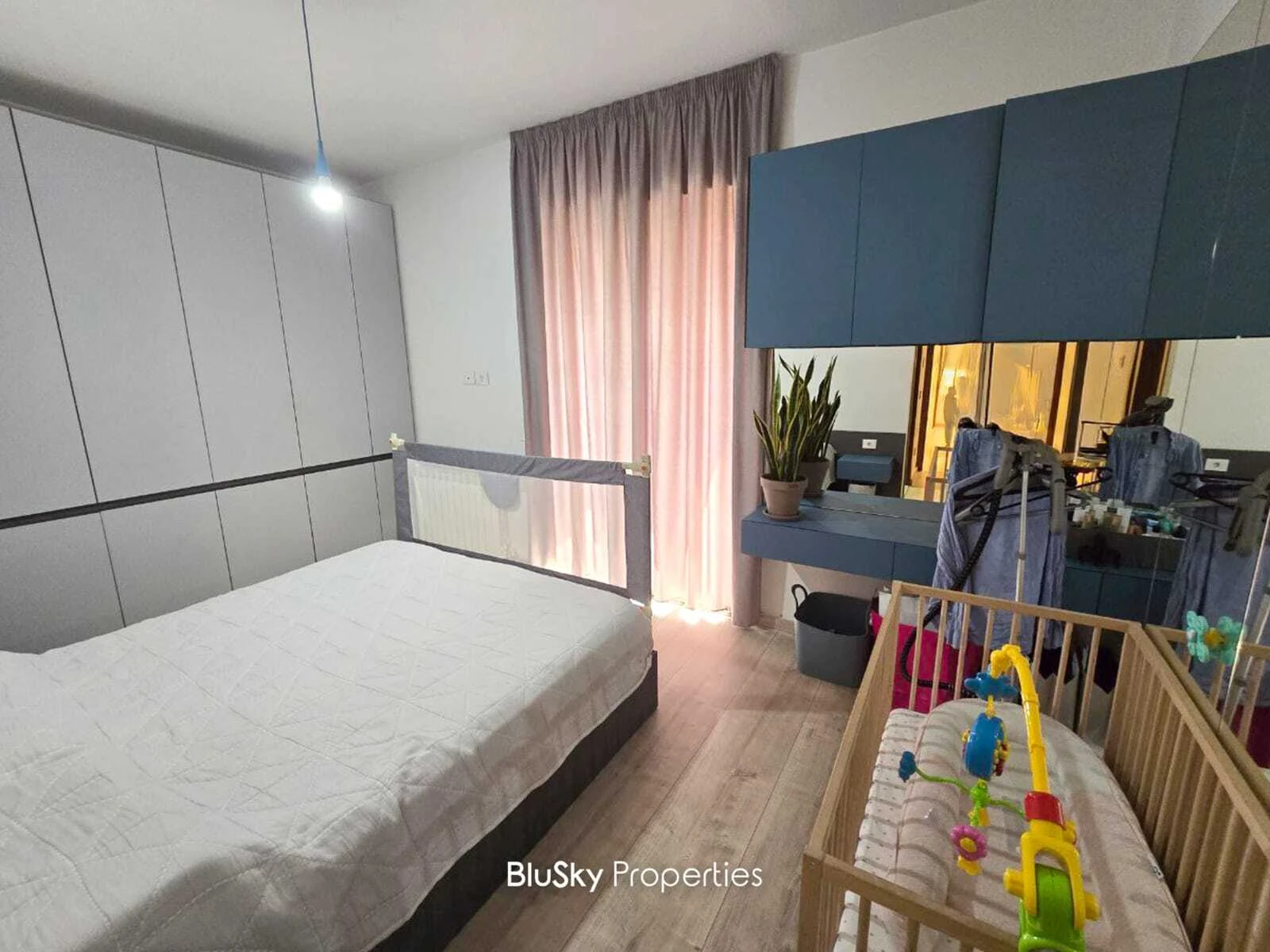 Apartment 150m² for Sale in Hazmieh — photo 3
