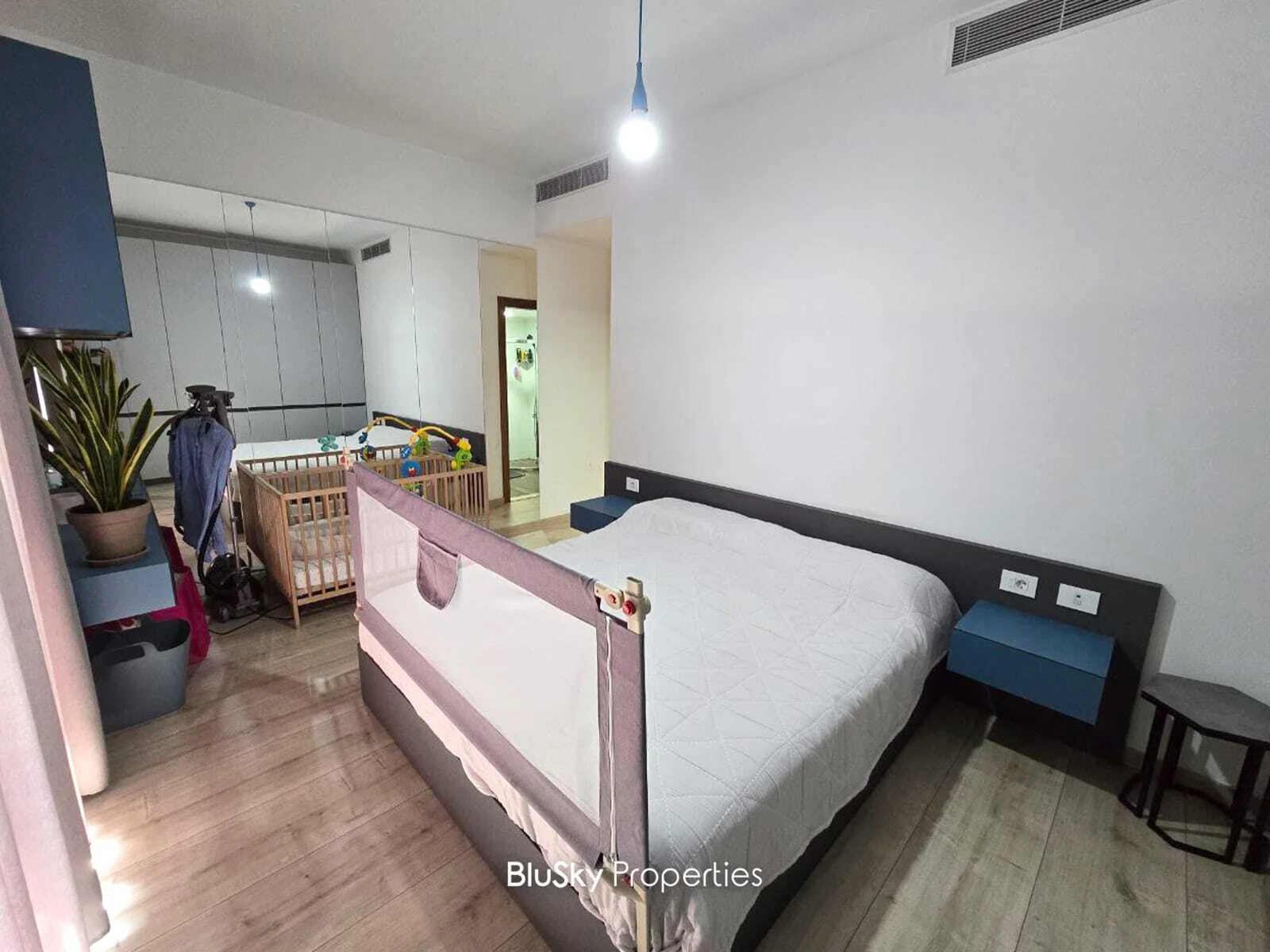 Apartment 150m² for Sale in Hazmieh — photo 4