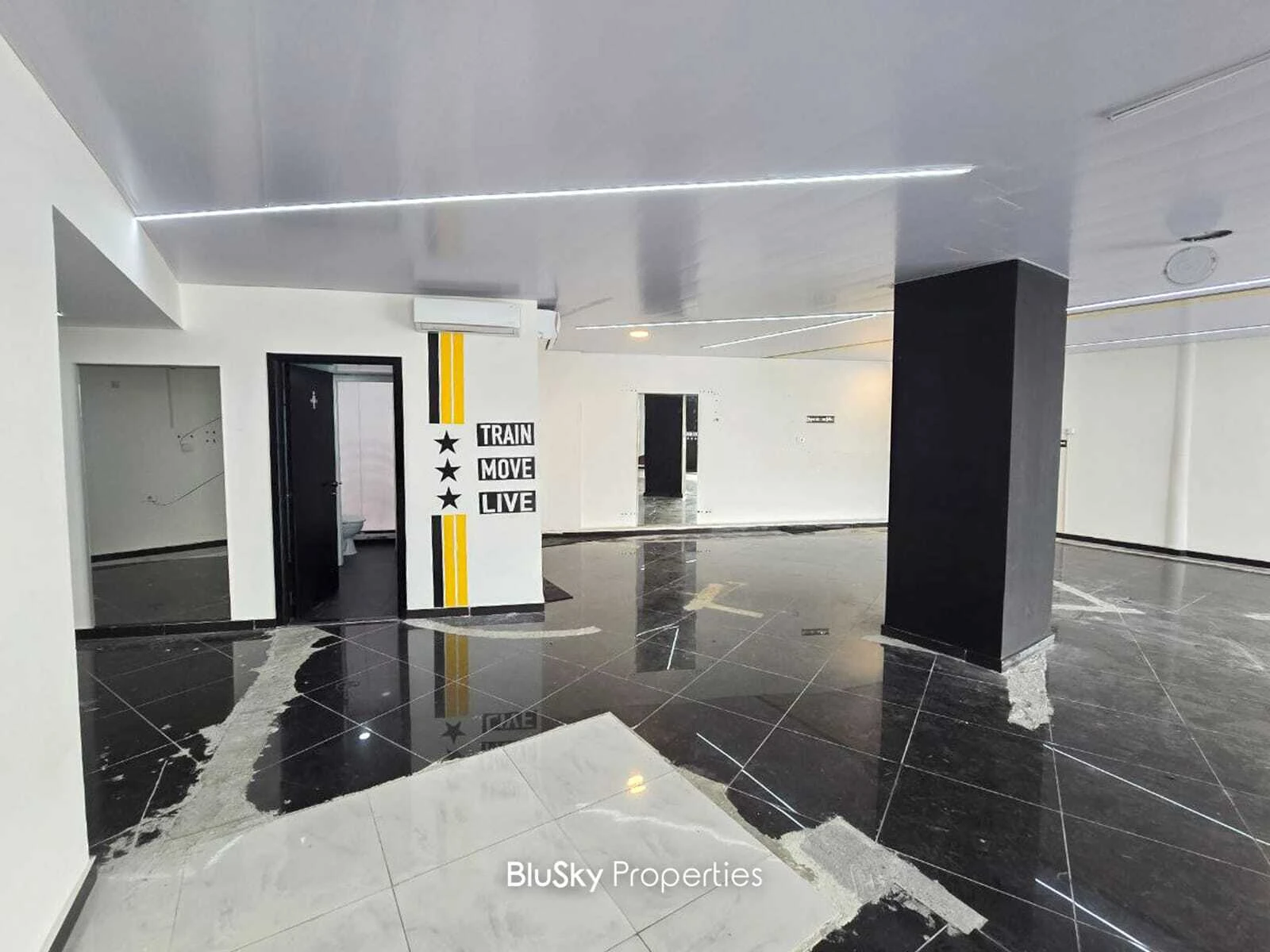 Office 160m² City View for Rent in Hazmieh — photo 3