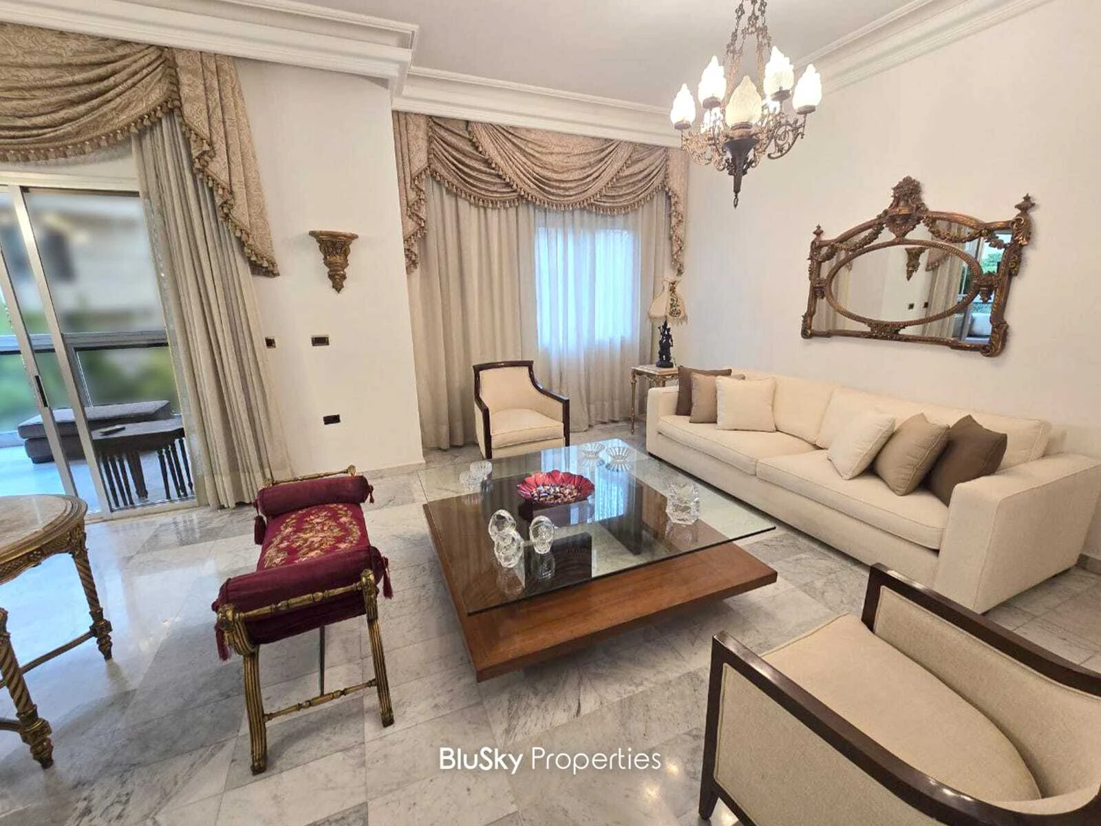 Apartment 250m² for Rent in Hazmieh — الصورة 2