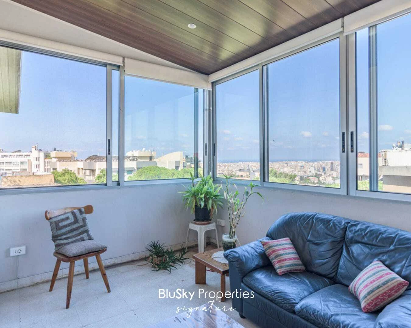 Apartment 300m² City View for Sale in Hazmieh — photo 3