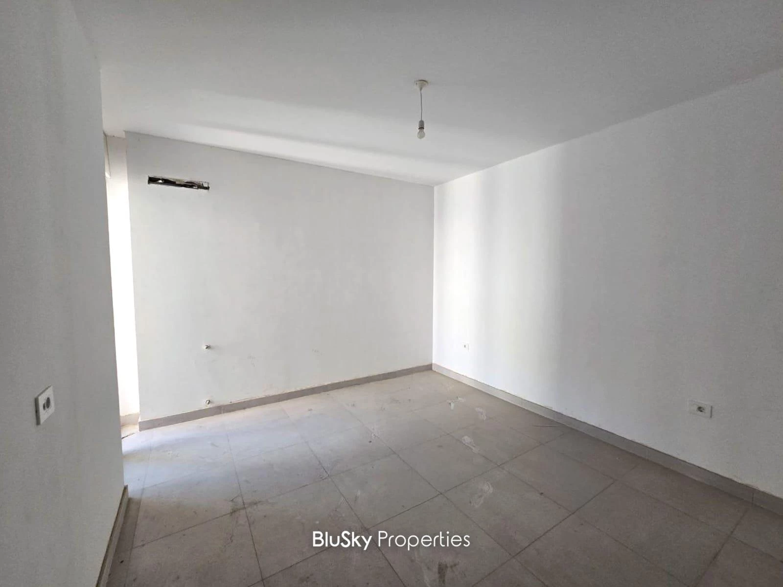 Duplex 310m² Balcony for Sale in Hazmieh — photo 4