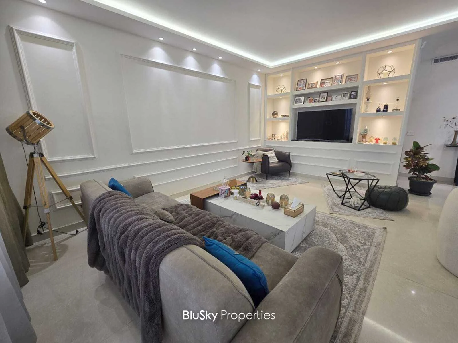 Duplex 400m² Terrace for Sale in Hazmieh — photo 5