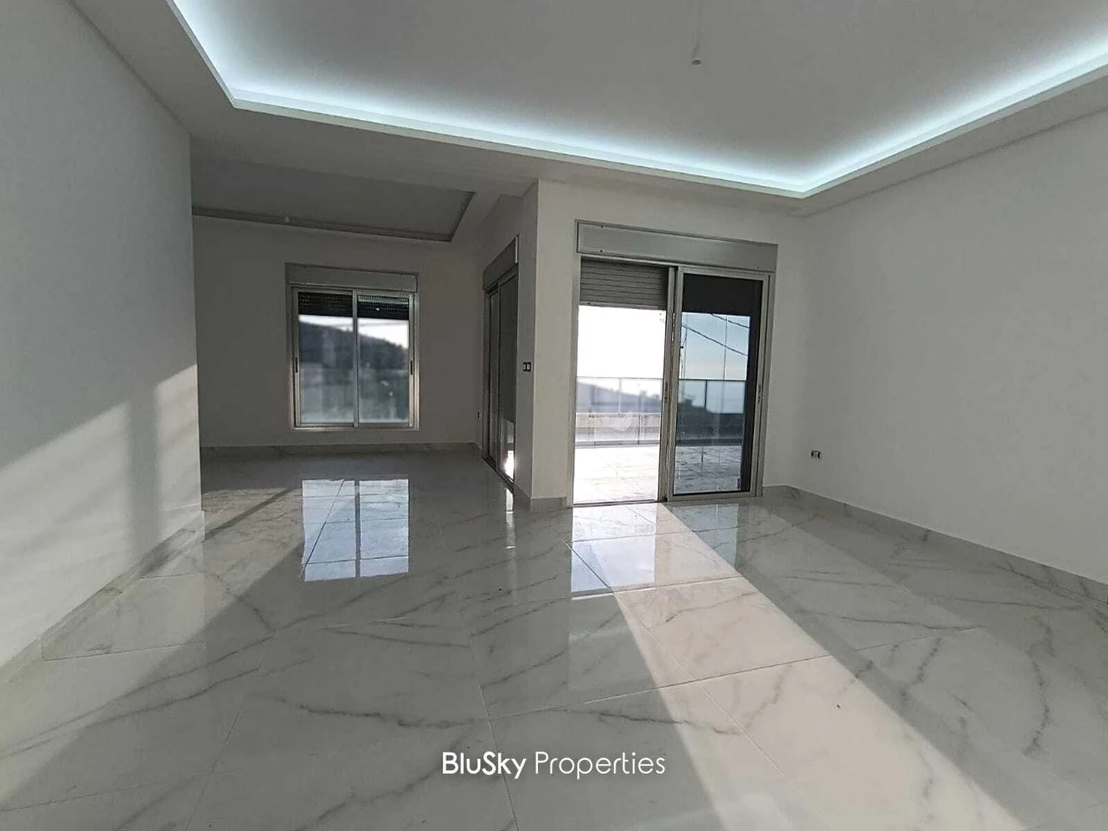 Apartment 156m² Terrace for Sale in Hboub