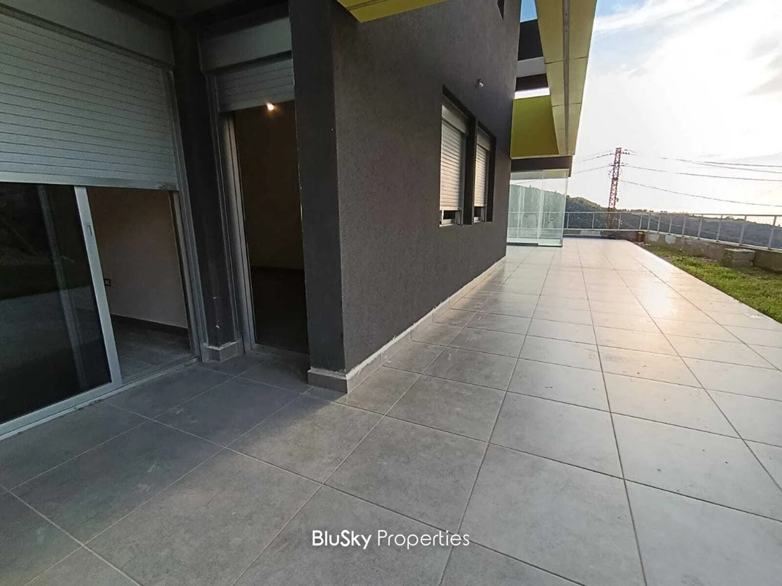 Apartment 156m² Terrace for Sale in Hboub — photo 2