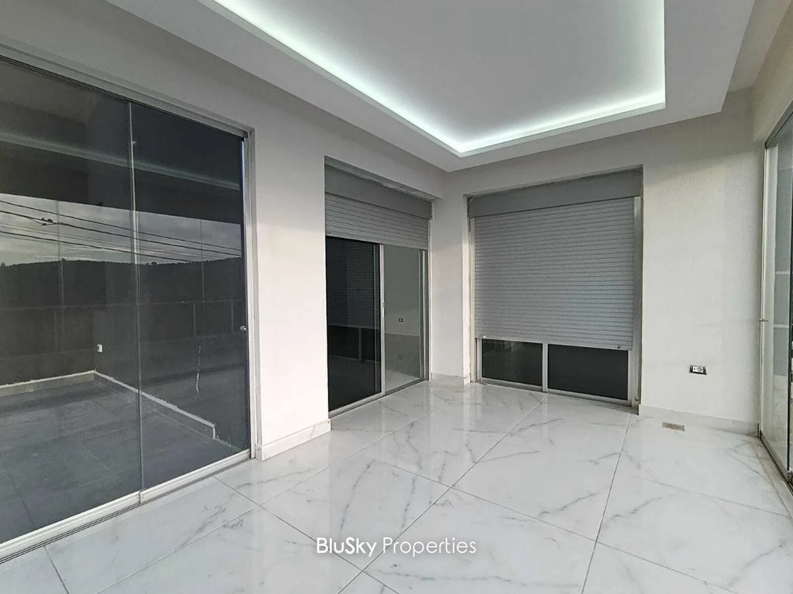 Apartment 156m² Terrace for Sale in Hboub — photo 3