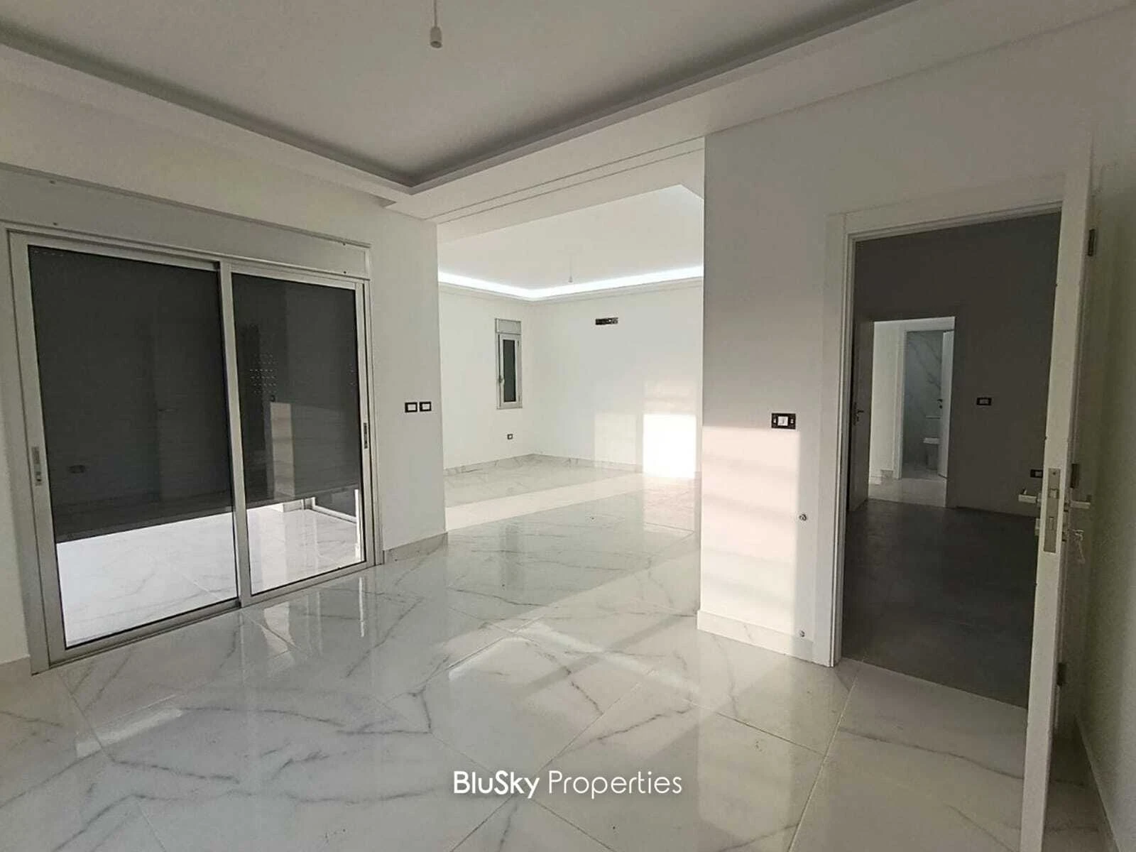 Apartment 156m² Terrace for Sale in Hboub — photo 4