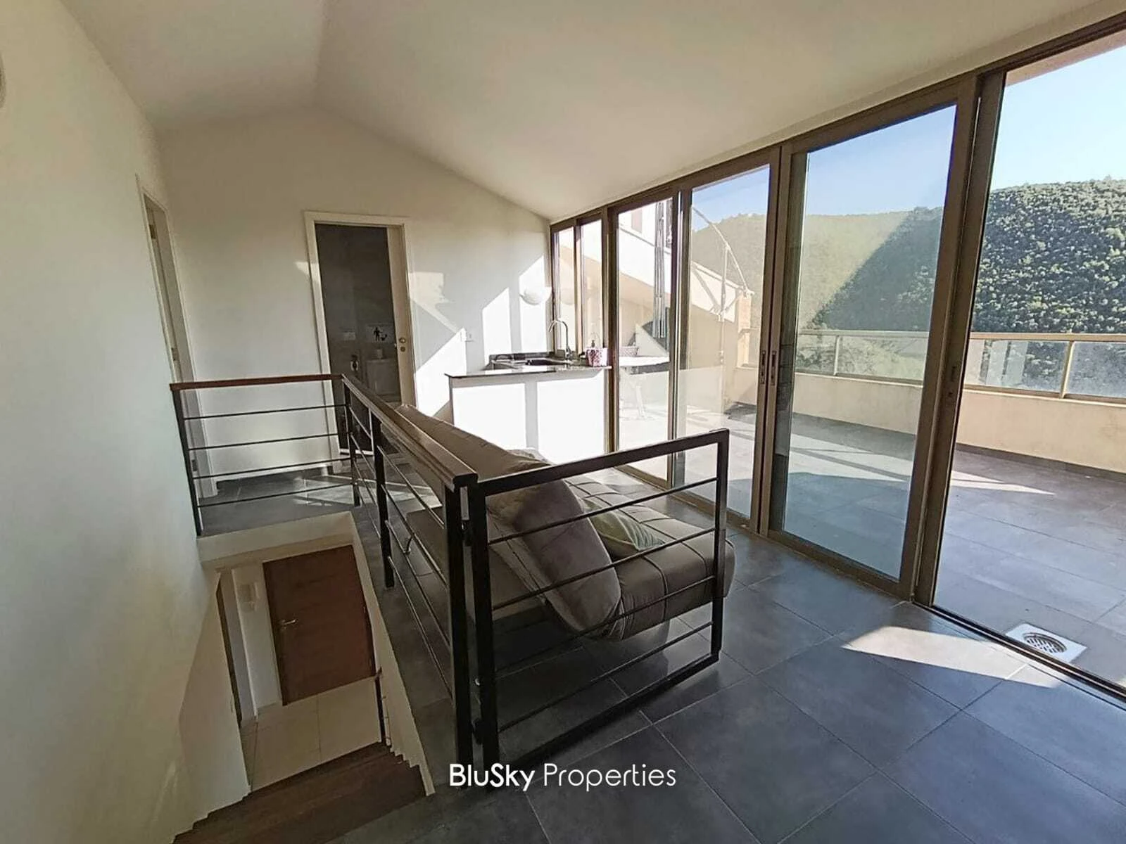 Apartment 160m² Sea View for Sale in Hboub — photo 4