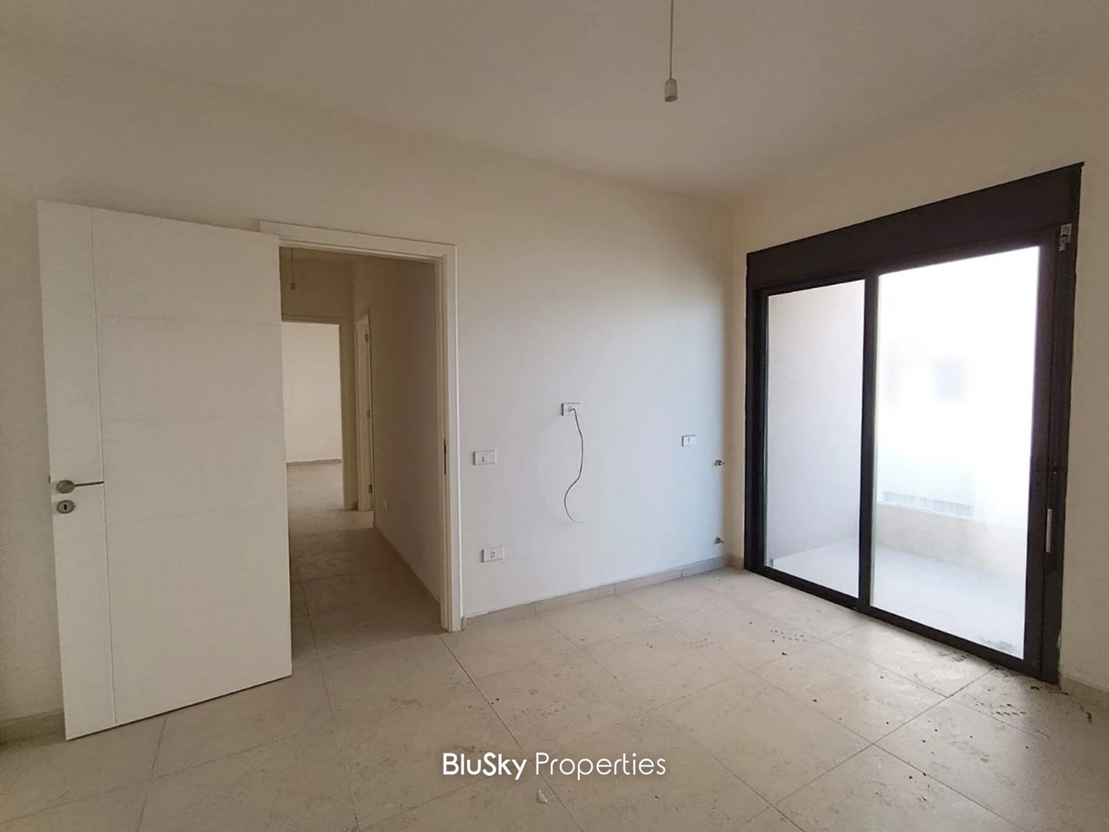 Apartment 215m² with Balcony for Sale in Hboub — photo 4