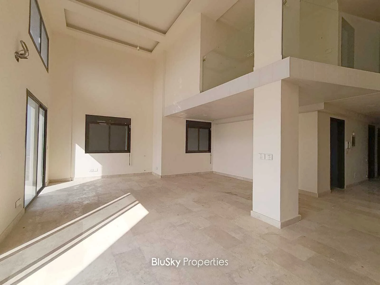 Duplex 220m² Sea View for Rent in Hboub