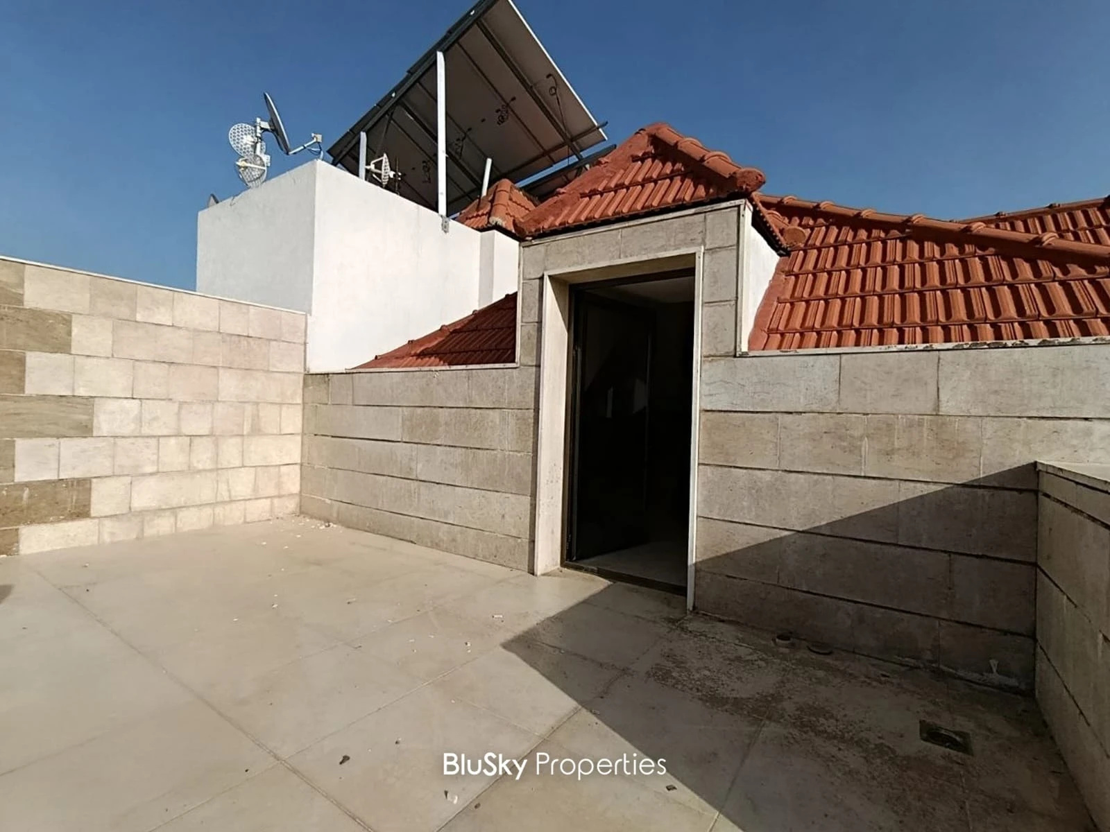 Apartment 320m² with Sea View for Sale in Hboub — photo 3