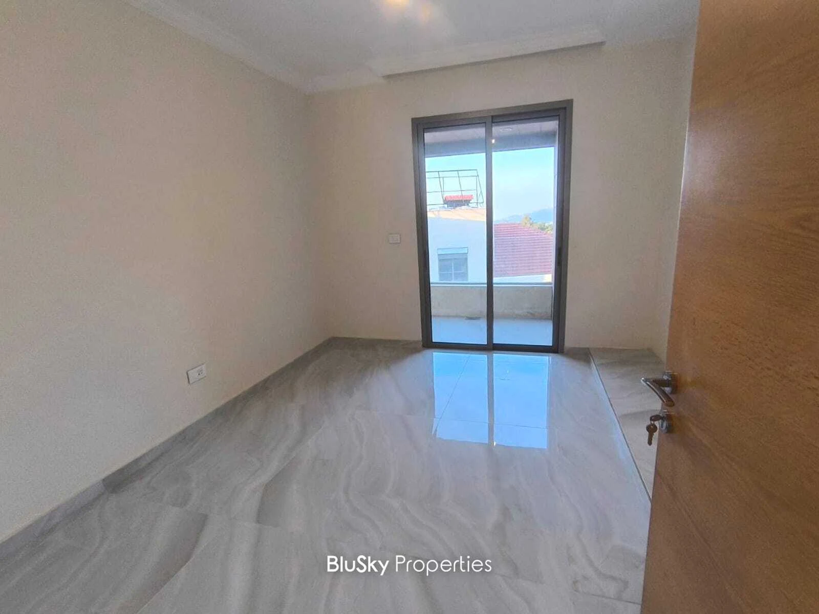 Duplex 300m² Terrace for Sale in Hbous — photo 5