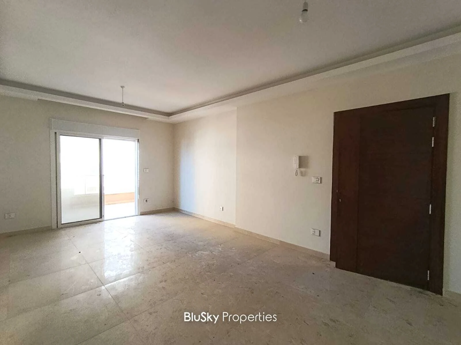 Apartment 120m² Sea View for Rent in Hosrayel