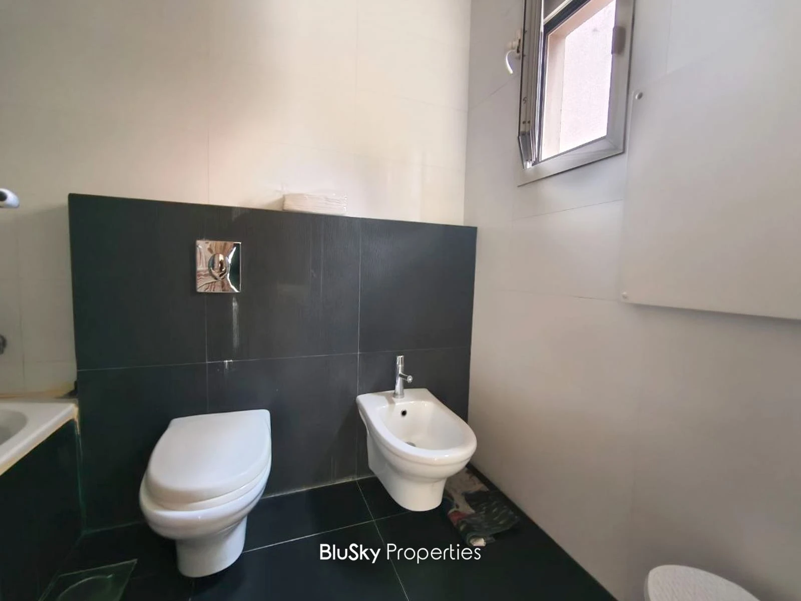 Apartment 140m² with Sea View for Rent in Haret Sakher — الصورة 5