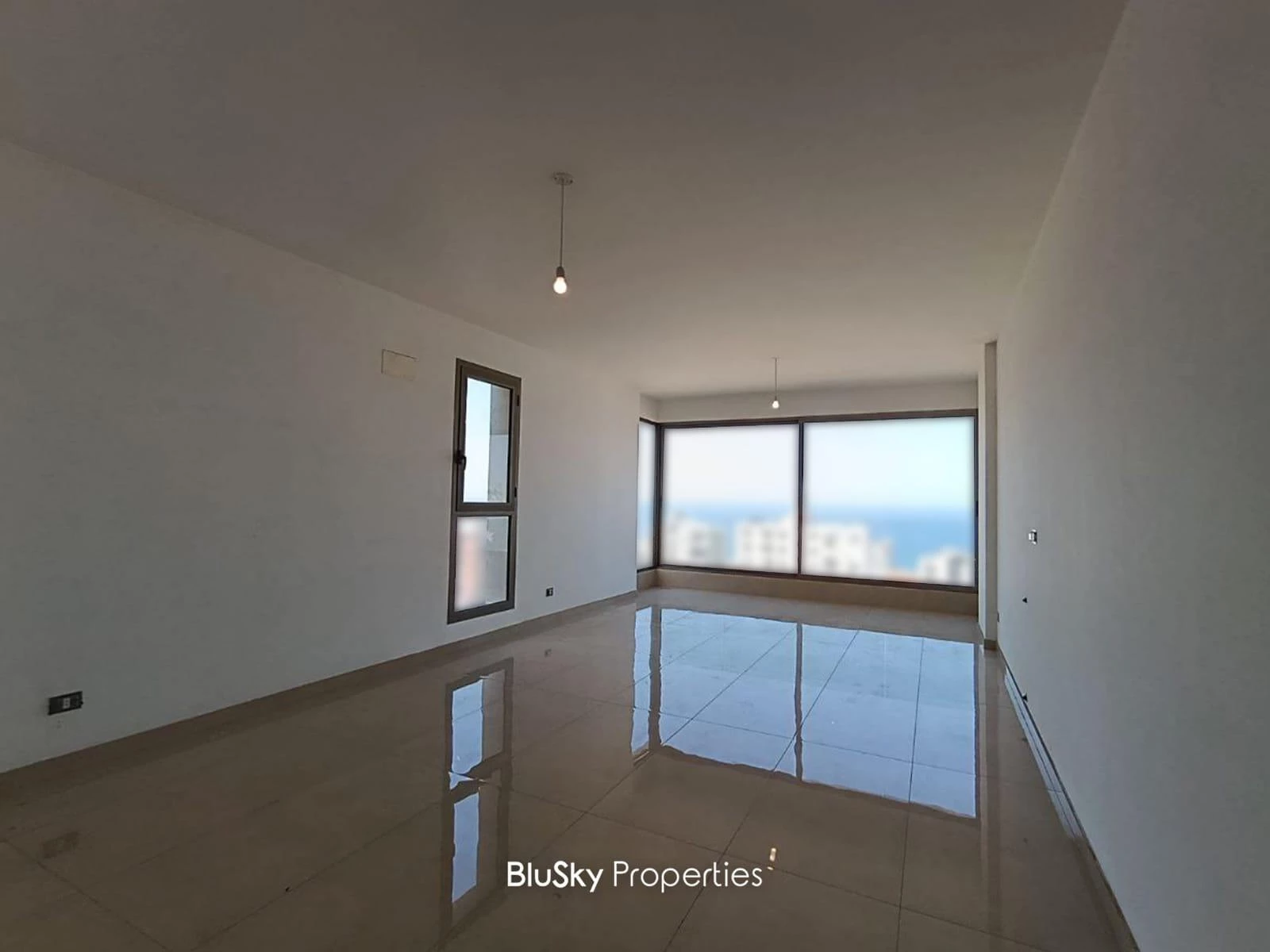 Apartment 145m² Sea View for Sale in Haret Sakher