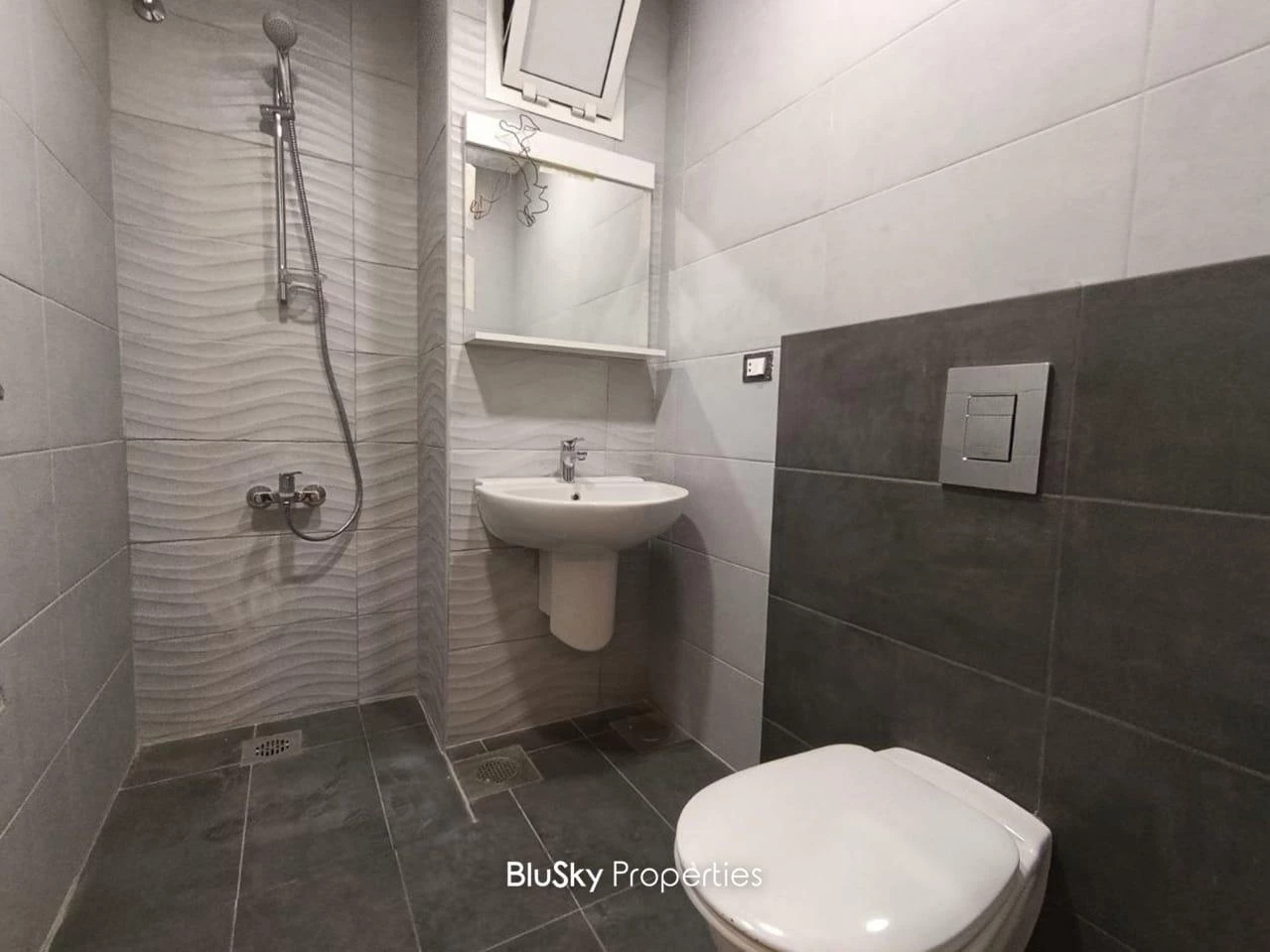 Apartment 155m² Sea View for Sale in Haret Sakher — الصورة 3