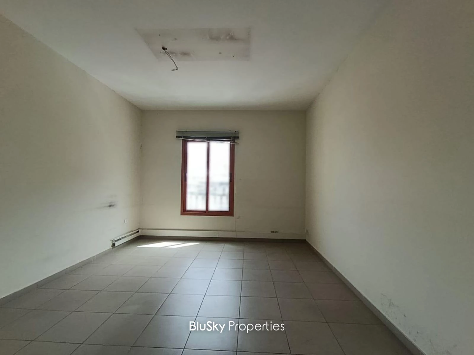 Office 200m² for Rent in Haret Sakher — الصورة 5