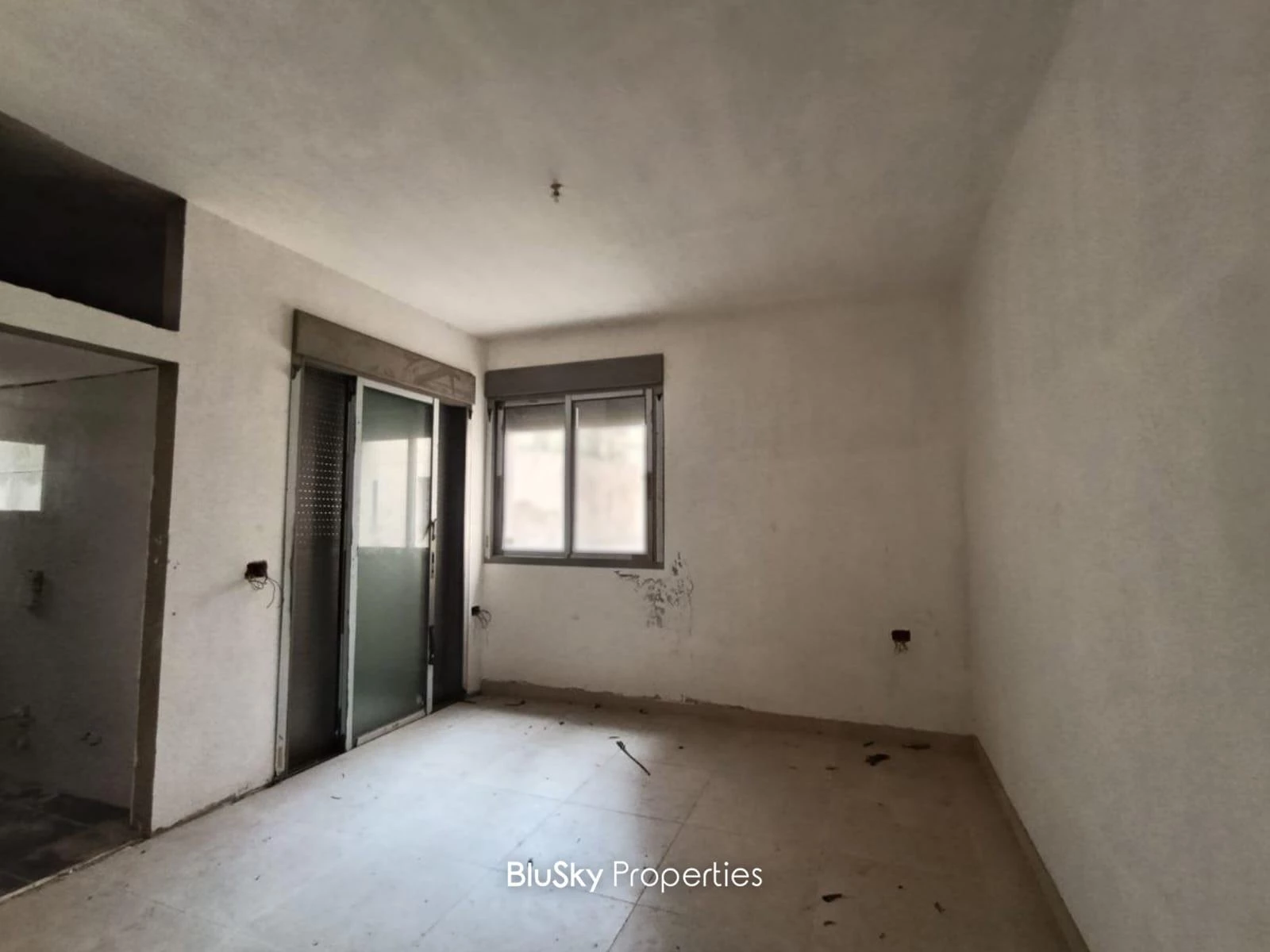 Apartment 240m² Sea View for Sale in Haret Sakher — photo 3