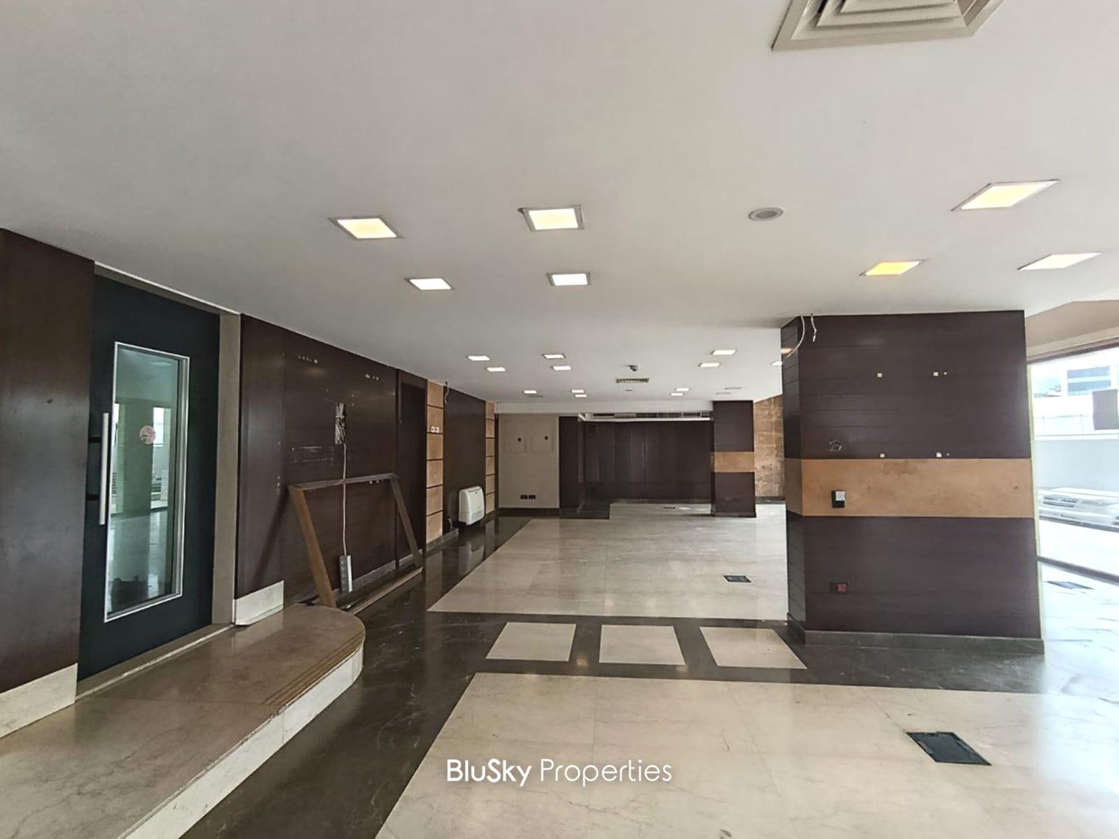Shop 280m² for Rent in Haret Sakher