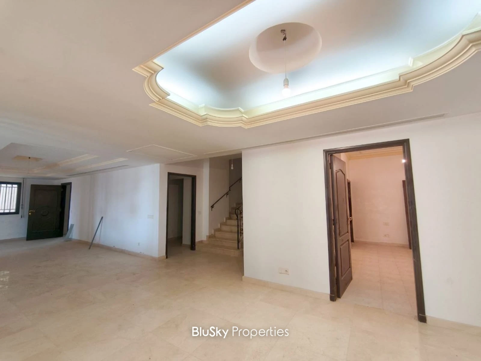 Duplex 700m² for Sale in Haret Sakher — photo 4