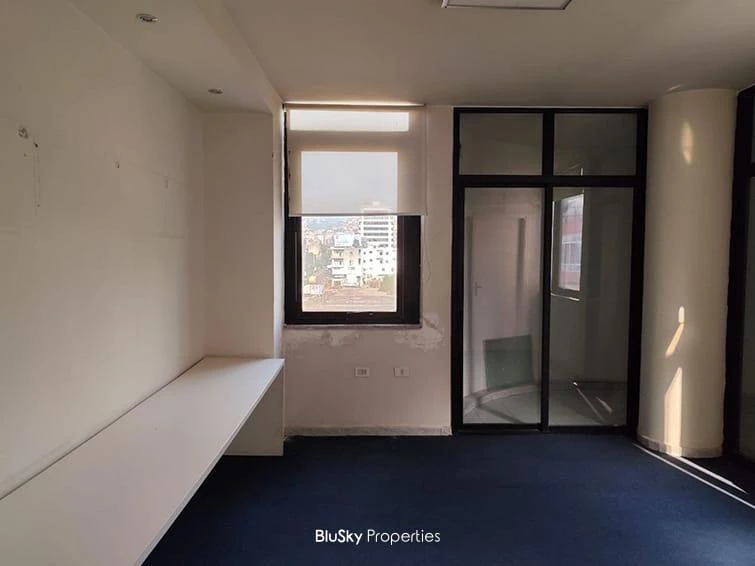 Office 75m² for Rent in Haret Sakher — الصورة 4