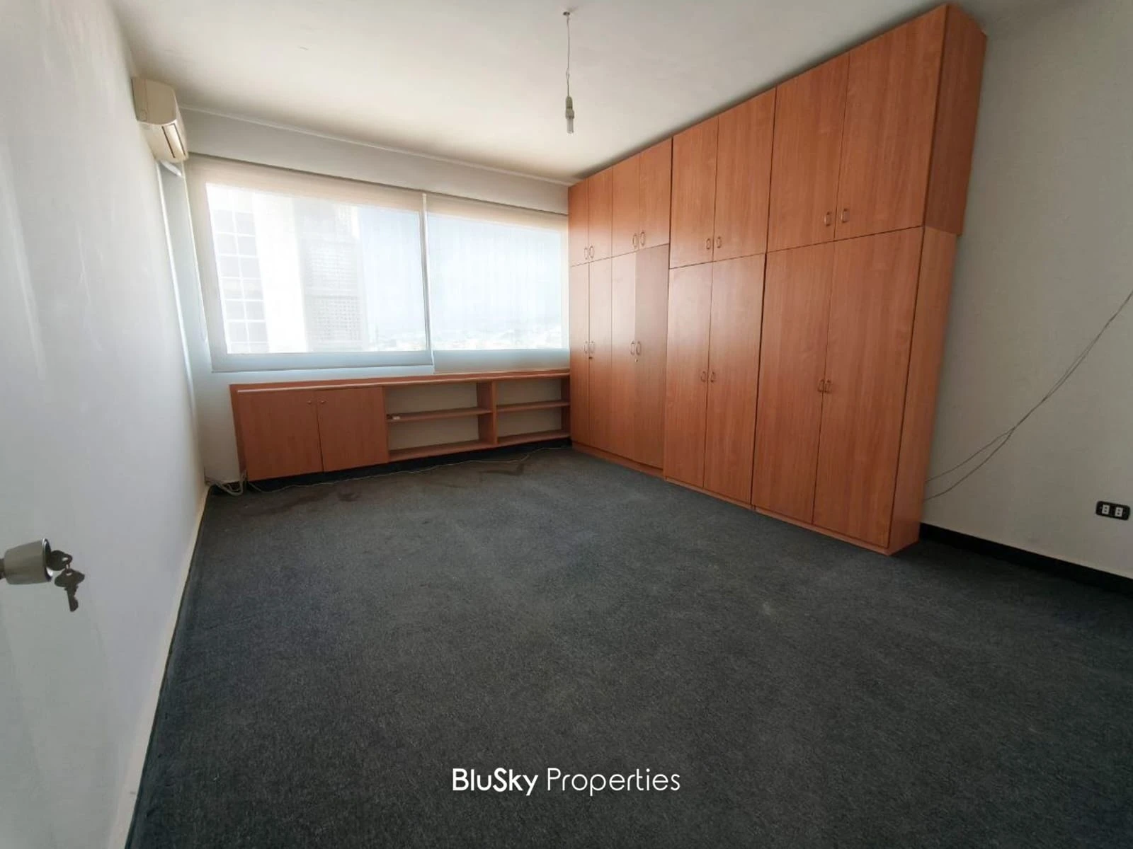 Office 130m² for Rent in Horch Tabet — الصورة 2