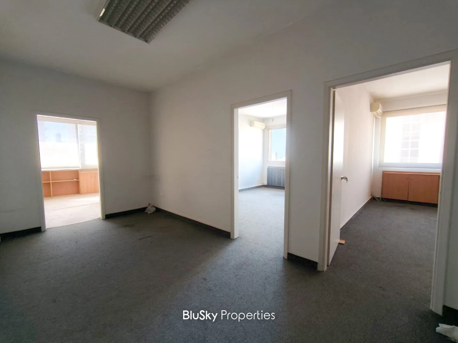 Office 130m² for Rent in Horch Tabet — الصورة 4