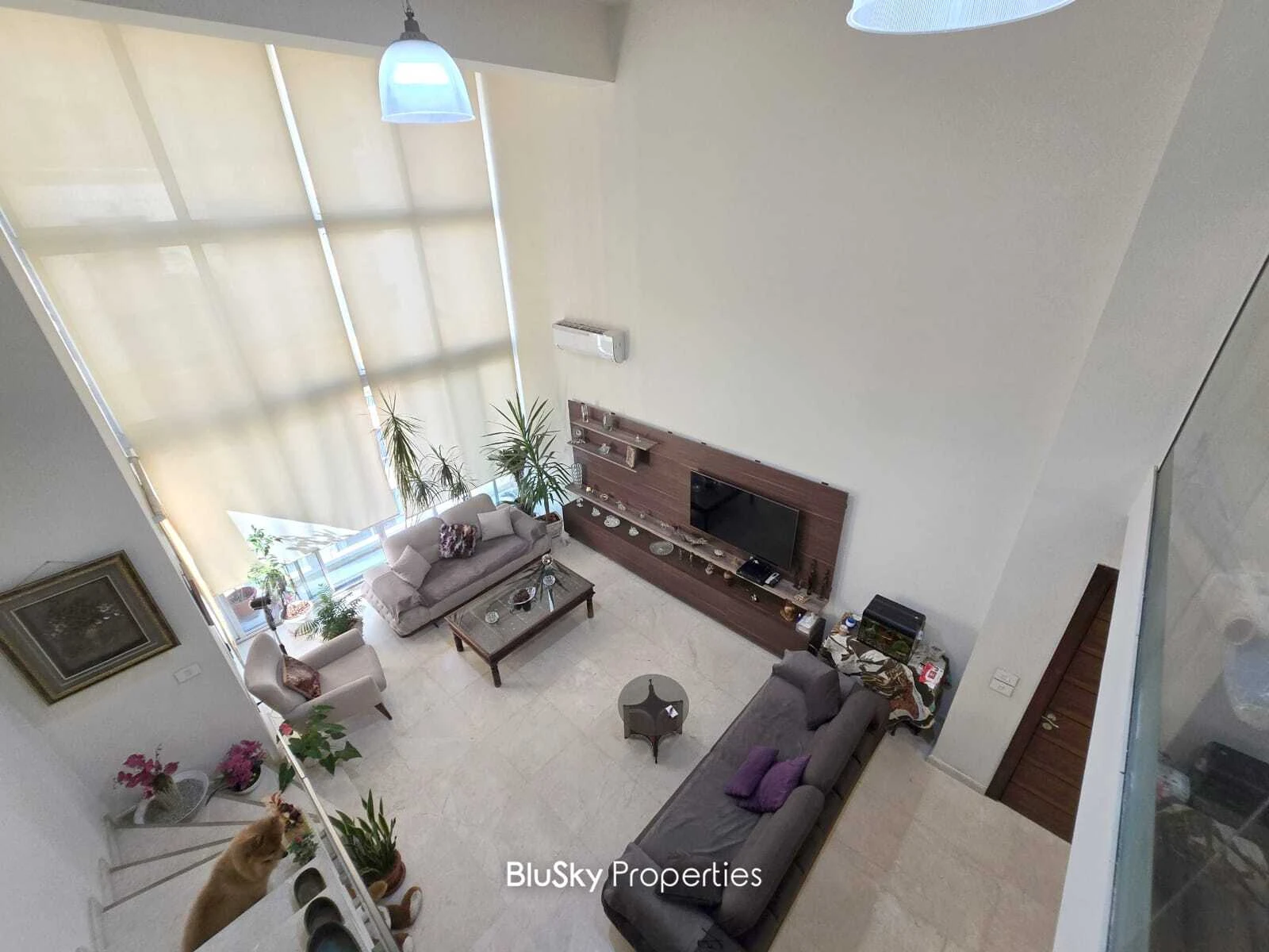 Duplex 170m² for Rent in Horch Tabet
